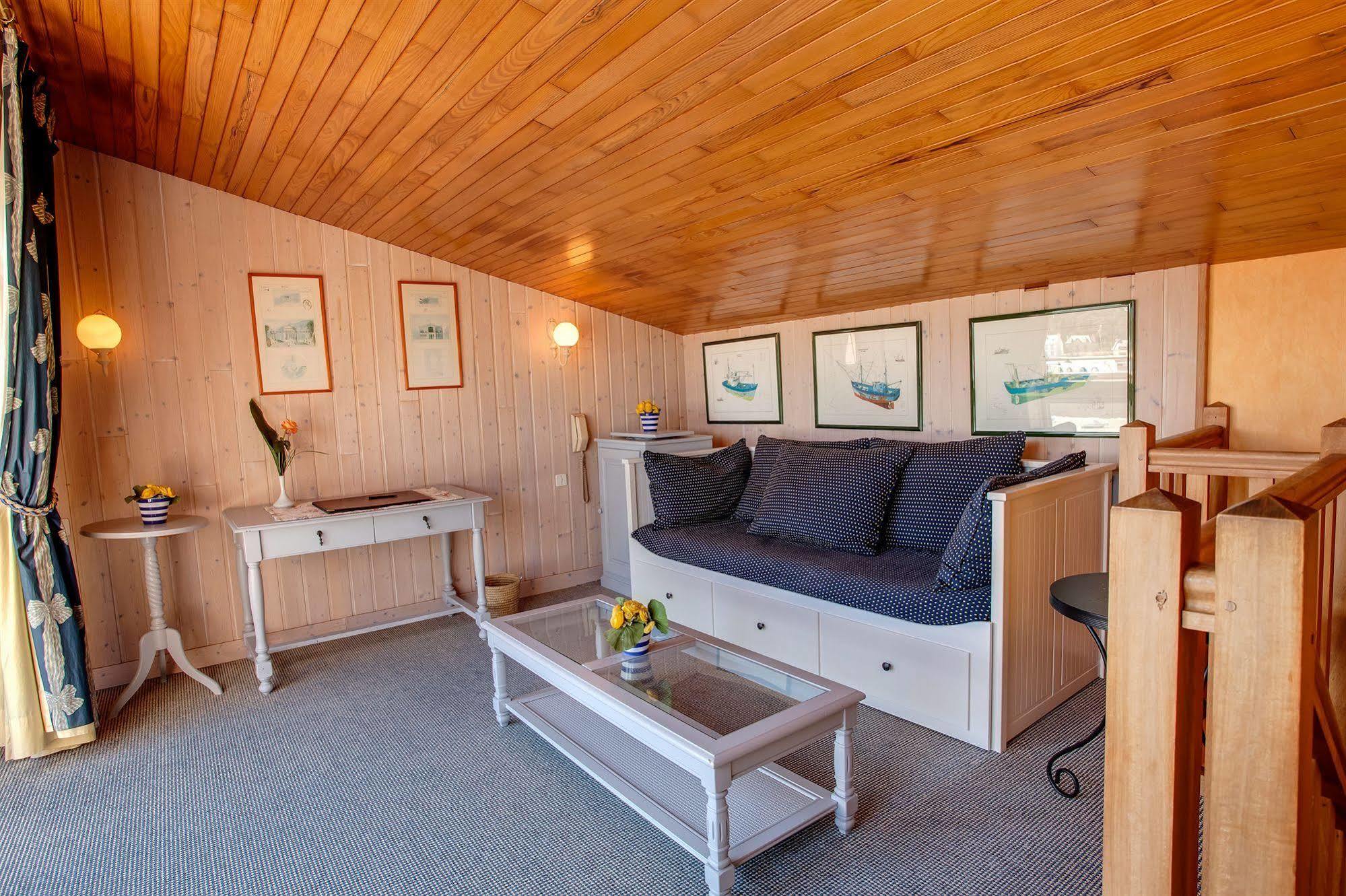 Le Goyen Hotell Audierne Exteriör bild